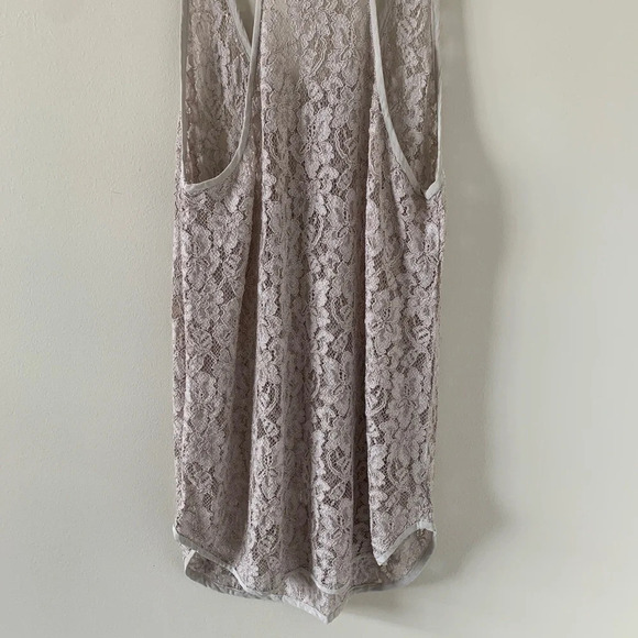 Aritzia Wilfred Madeline Tank Top Sleeveless Lace Racerback Blouse Size Small - Picture 11 of 16